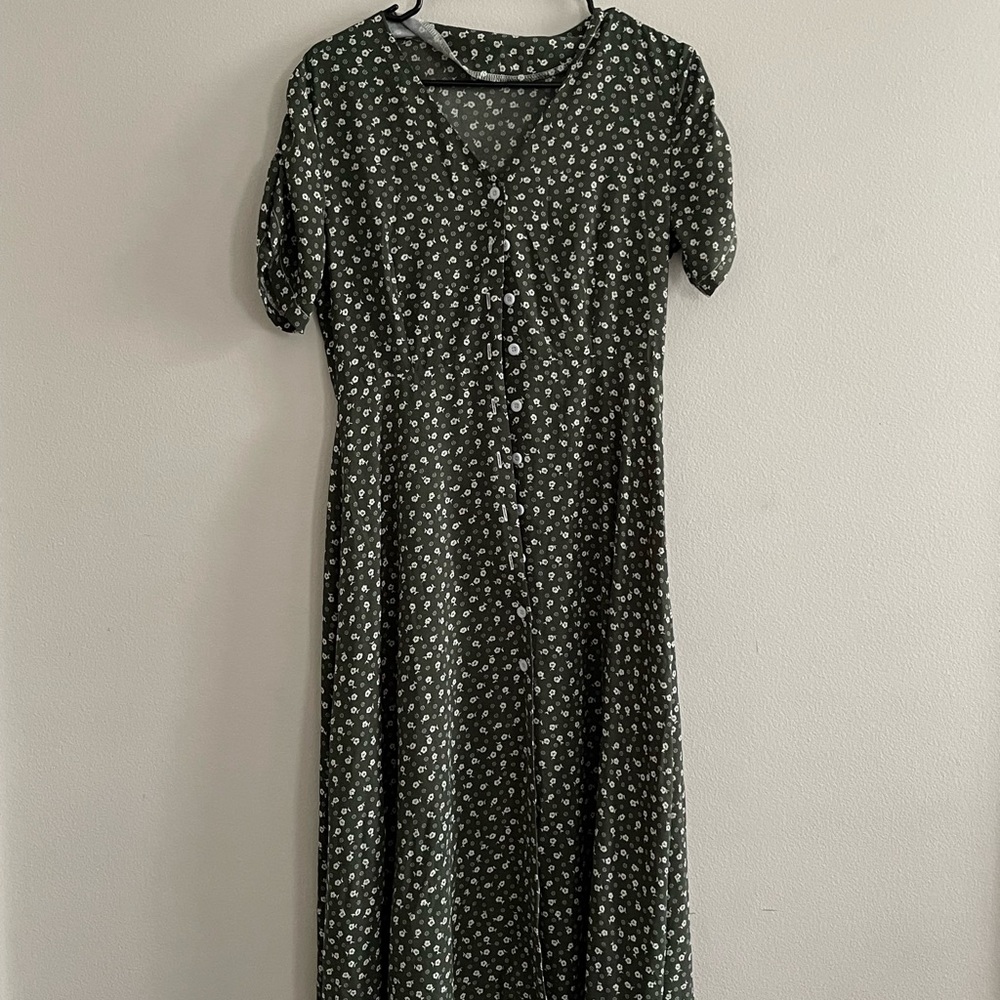 Floral Green Button-Up Dress
